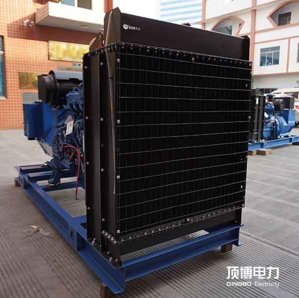 柴油發(fā)電機(jī)散熱水箱 柴油發(fā)電機(jī)散熱水箱