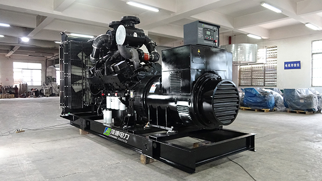 640kw康明斯 (5).jpg